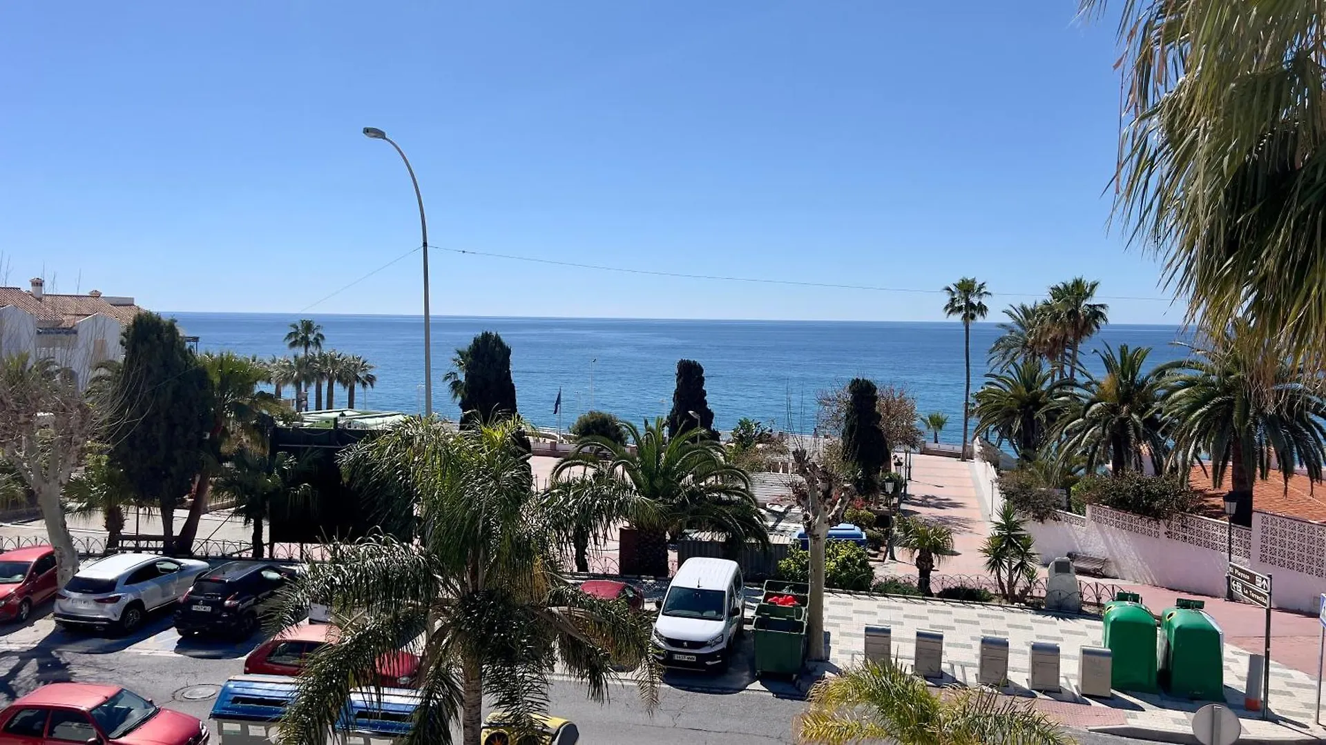 Villa Torrecilla En El Centro De Nerja - South Costa